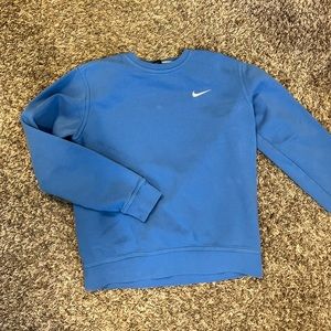 Men’s blue Nike crewneck